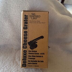 Pampered Chef Deluxe Cheese Rotary Grater. NIB